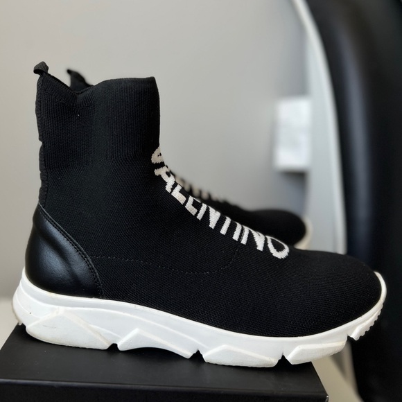 Authentic Mario Valentino Melissa Logo Sock Sneakers in Size 8 - Picture 14 of 14